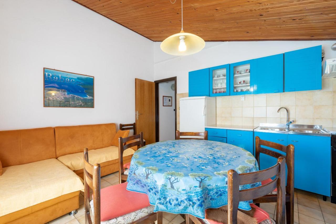 Apartments Mandica Rabac Eksteriør billede