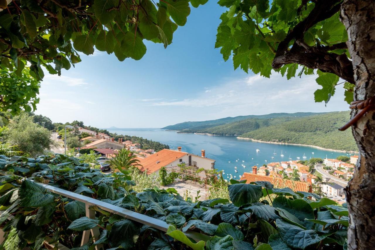 Apartments Mandica Rabac Eksteriør billede